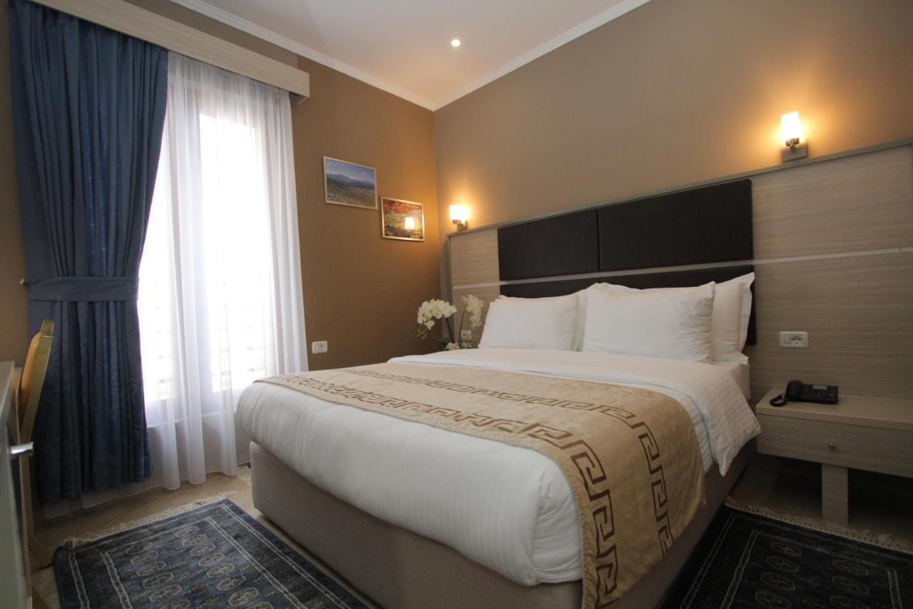 Capital Tirana Hotel Bruci Eksteriør bilde