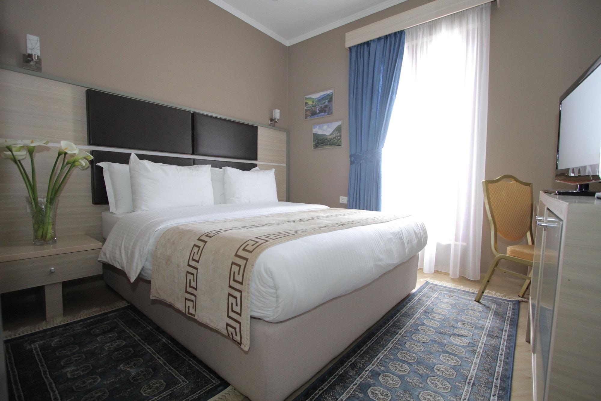 Capital Tirana Hotel Bruci Eksteriør bilde