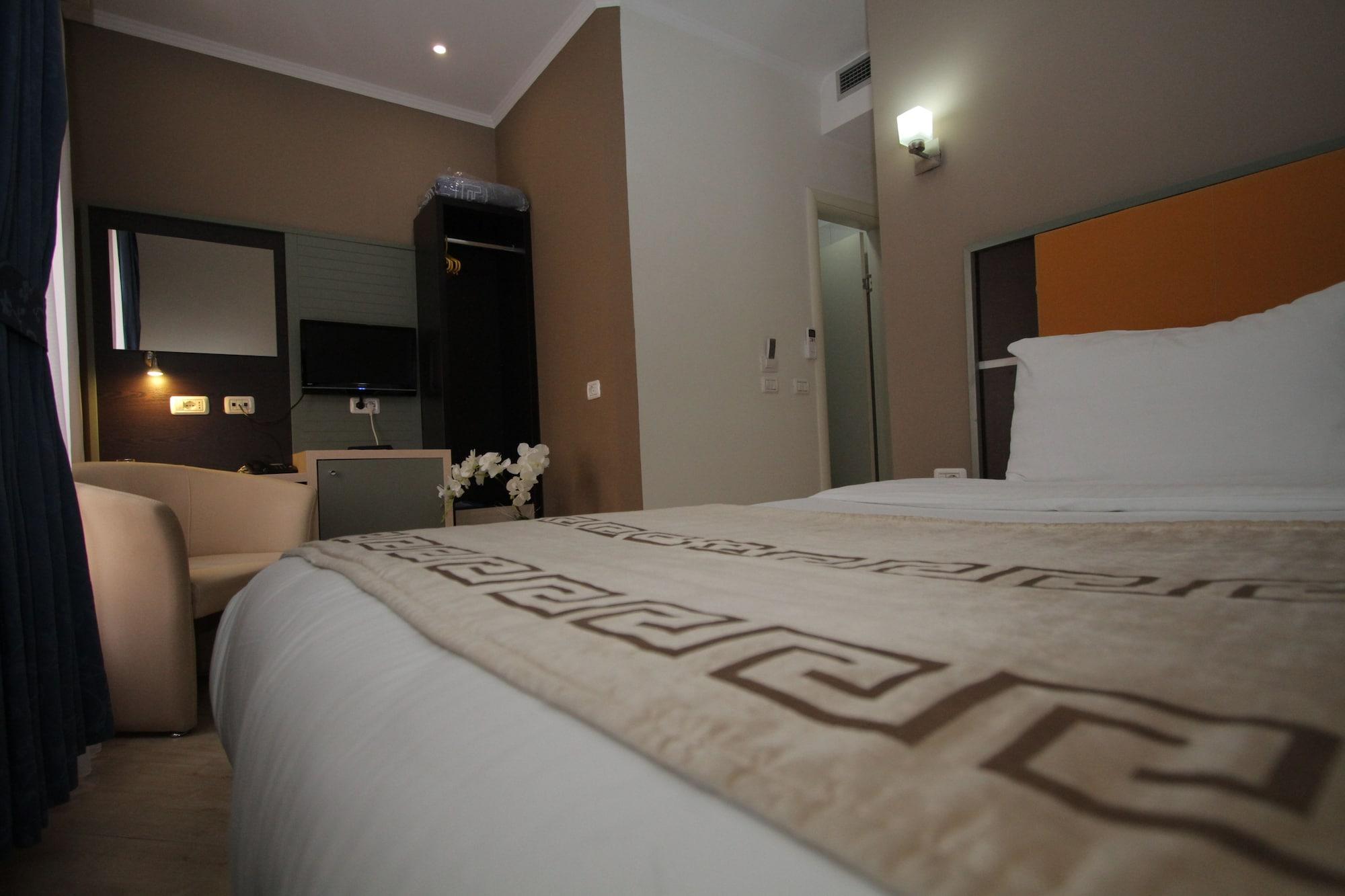 Capital Tirana Hotel Bruci Eksteriør bilde