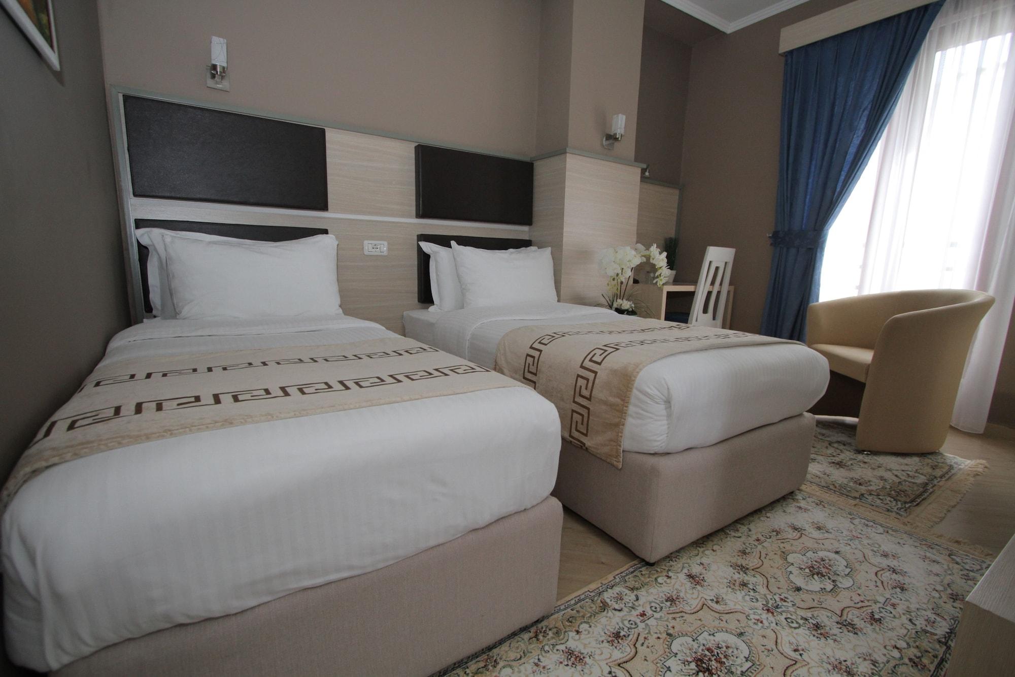 Capital Tirana Hotel Bruci Eksteriør bilde