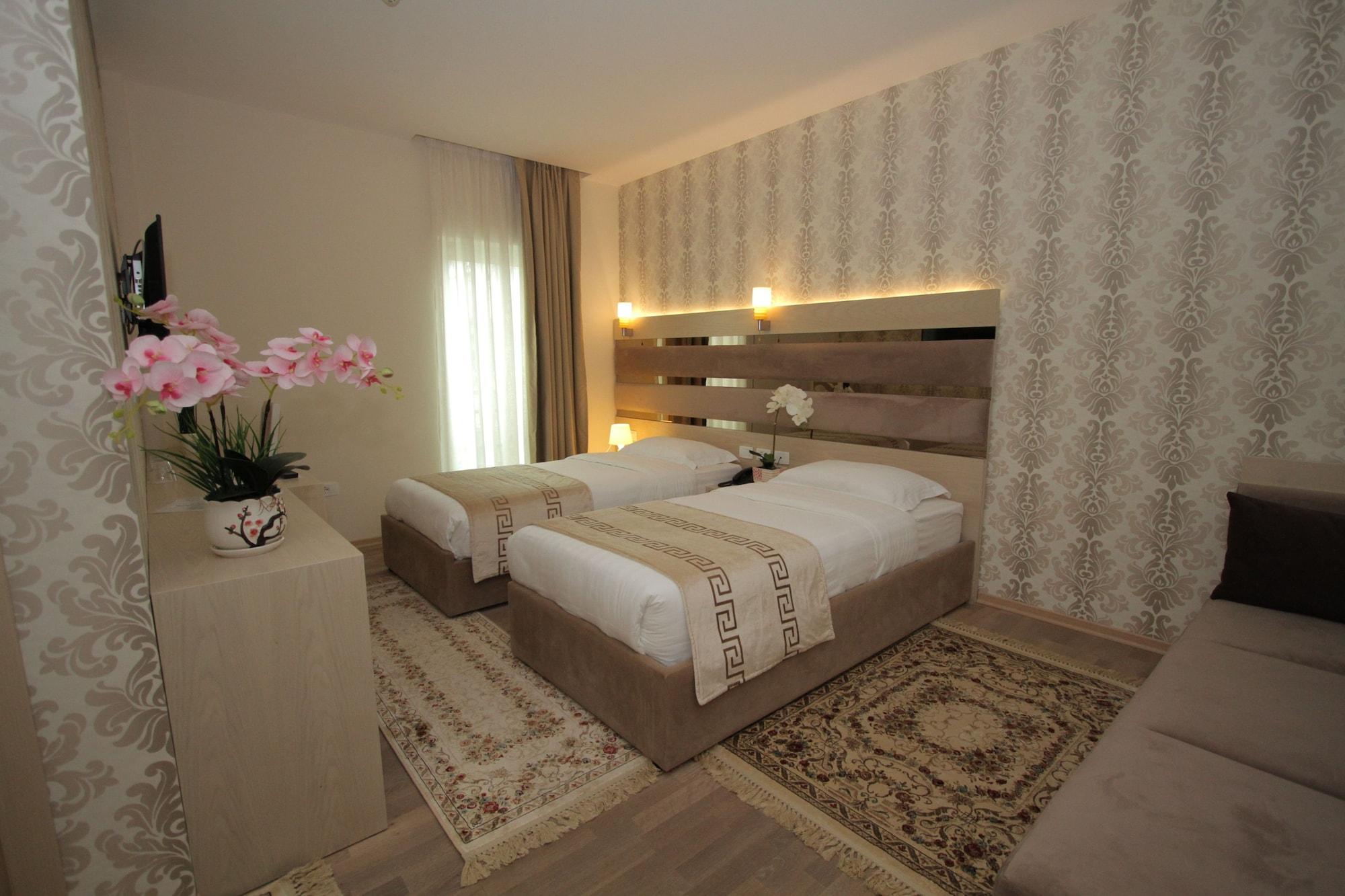 Capital Tirana Hotel Bruci Eksteriør bilde
