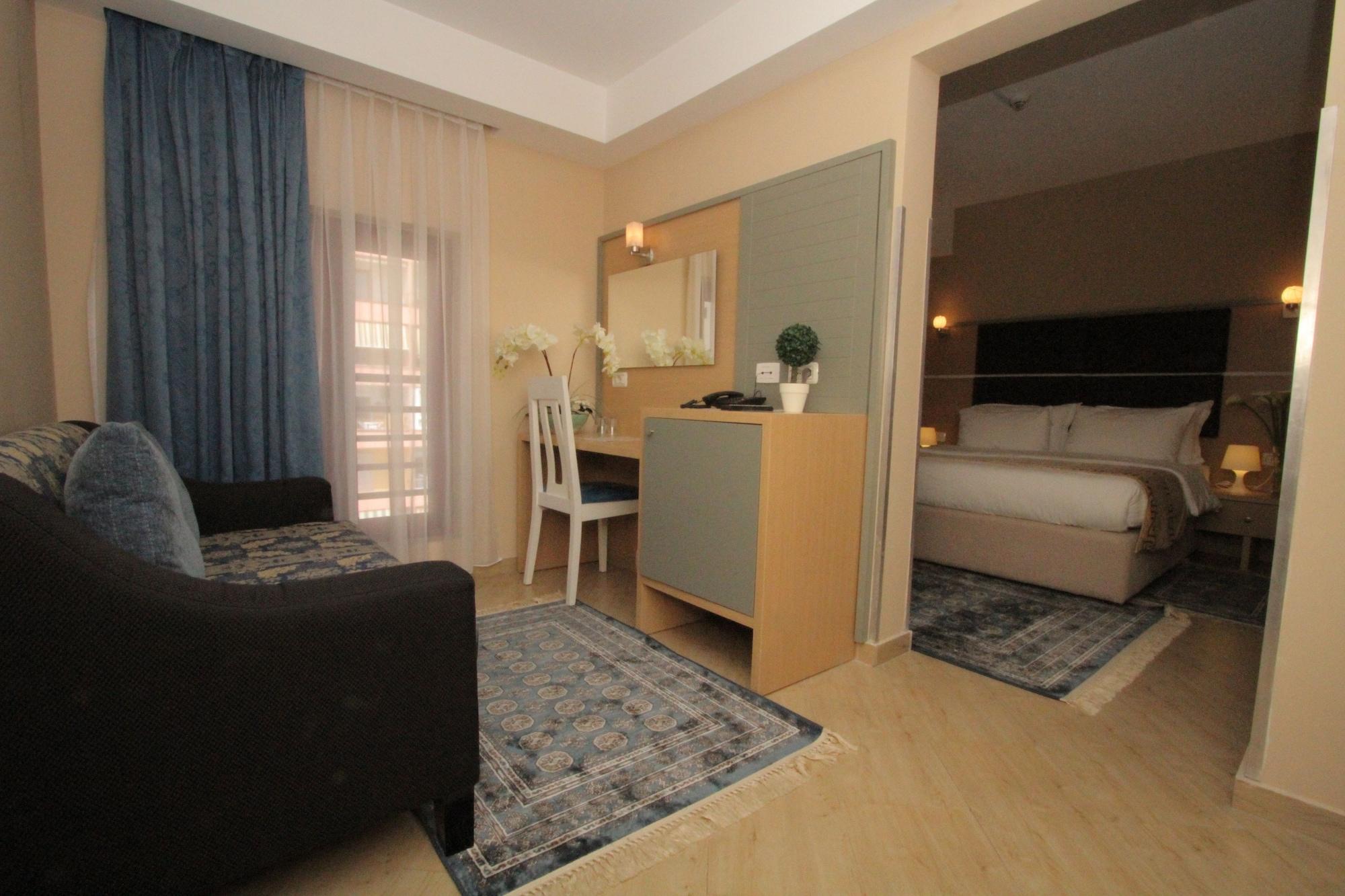 Capital Tirana Hotel Bruci Eksteriør bilde